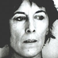 Pauline Melville Meztelen