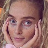 Perrie Edwards Meztelen