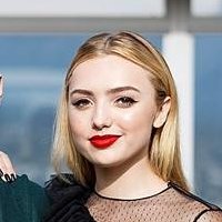 Peyton List Meztelen