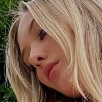 Philanthropist Meztelen