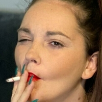 phoebesmokes Meztelen
