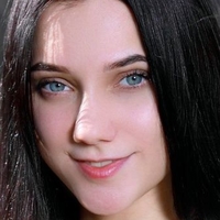 Polly Pure Meztelen