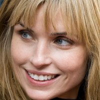 Polly Shannon Meztelen
