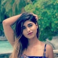 Pratika Sood Meztelen