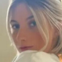 Princess Polly Meztelen