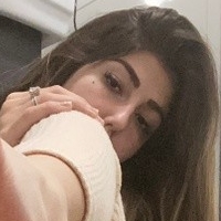 Queen Shiraz Meztelen