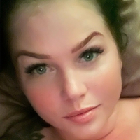 Queenjezz Meztelen