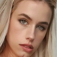 Rachel Kay Meztelen