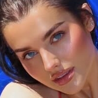Rachel Leary Meztelen