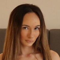 Rachel Mucha Meztelen