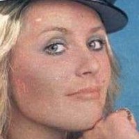 Raika Juri Meztelen