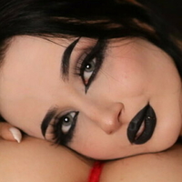 ravenalternative Meztelen