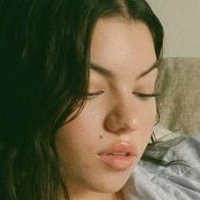 Rebecca Joelle Meztelen