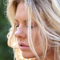 Rebekka Armstrong Meztelen