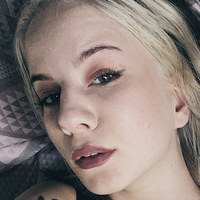Relljane Meztelen