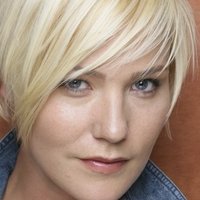 Renee Schuda Meztelen