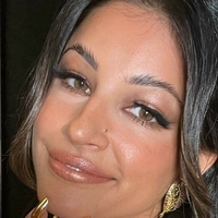 Richa Moorjani Meztelen