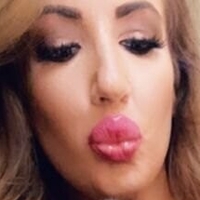 richelleryan Meztelen