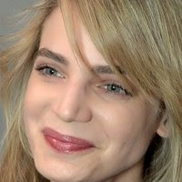 Rike Schmid Meztelen