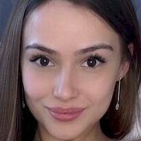 rinafam Meztelen