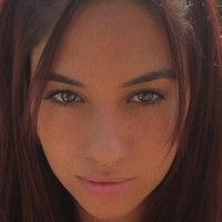 Rissaxtine Meztelen