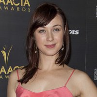 Robin McLeavy Meztelen
