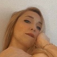 Romina Gachoy Meztelen
