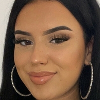 Romyluisaa Meztelen
