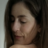 Rosagee Meztelen
