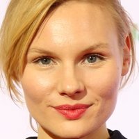 Rosalie Thomass Meztelen