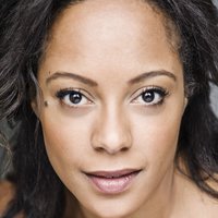 Rosalind Eleazar Meztelen