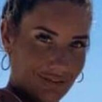 Roxan Hughes Meztelen