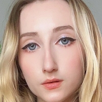 Roxane Meztelen