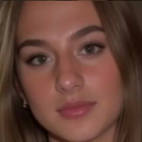 Ryliexo Meztelen