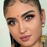 saanvi.says Meztelen