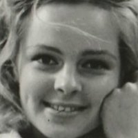 Sabine Sinjen Meztelen