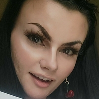 Sabine Meztelen