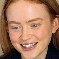 Sadie Sink Meztelen
