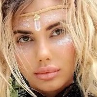 Sahara Ray Meztelen