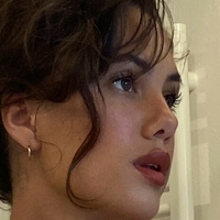 Saoirse Alicia Behzadi Meztelen