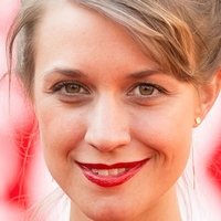 Sara Hjort Ditlevsen Meztelen