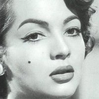 Sara Montiel Meztelen