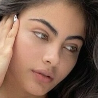 Sara Orrego Meztelen