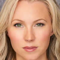 Sara Sanderson Meztelen