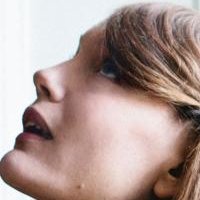 Sarah Riedel Meztelen