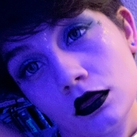 satanshussy Meztelen