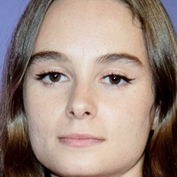 Saura Lightfoot-Leon Meztelen