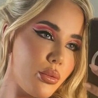 Savannah Bond Meztelen