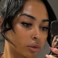 Savannah L Burke Meztelen