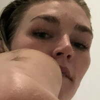 Savannah Lewis Meztelen